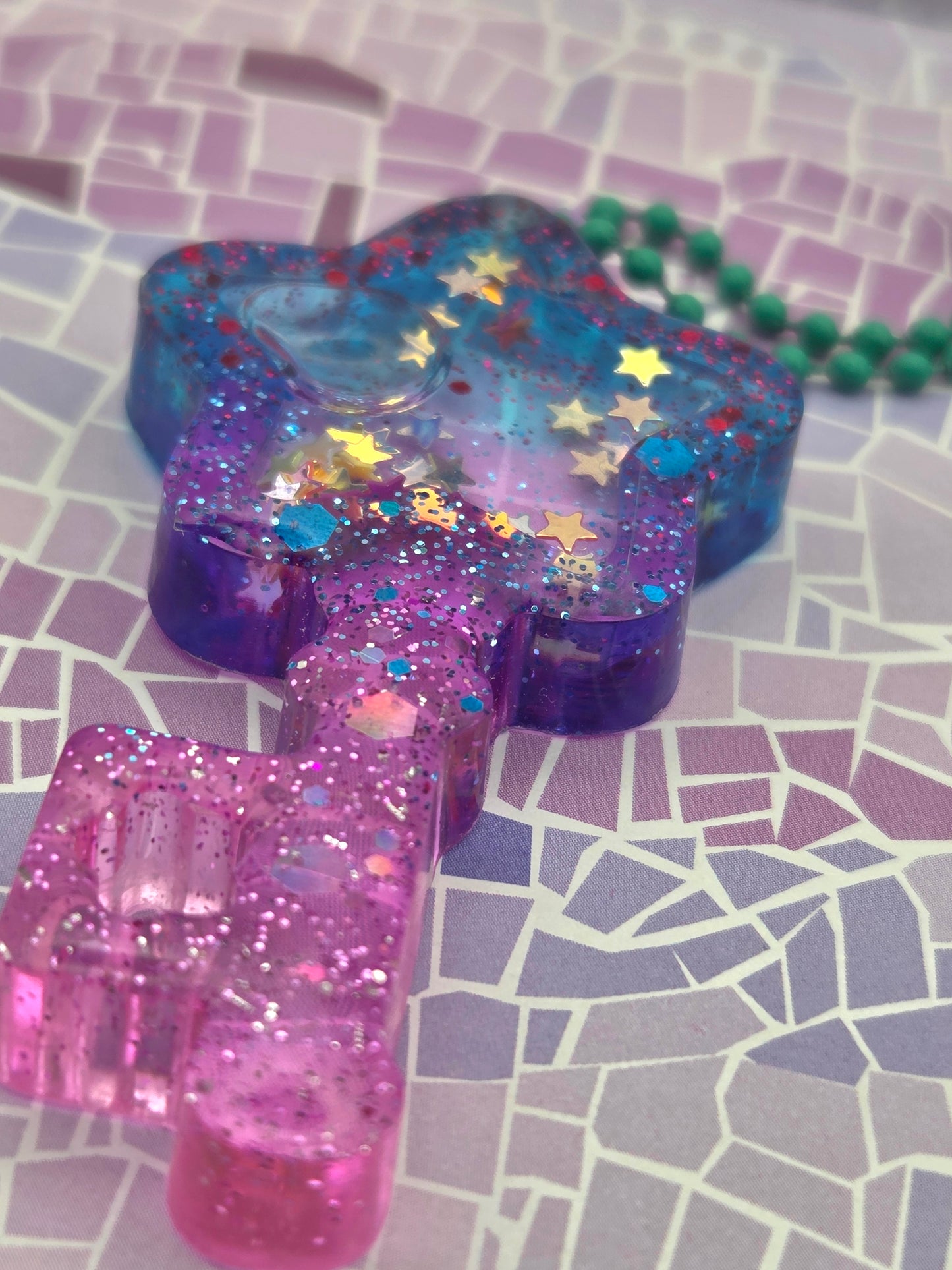 Cosmic Star Key Shaker – Celestial Charm for Sparkly Souls