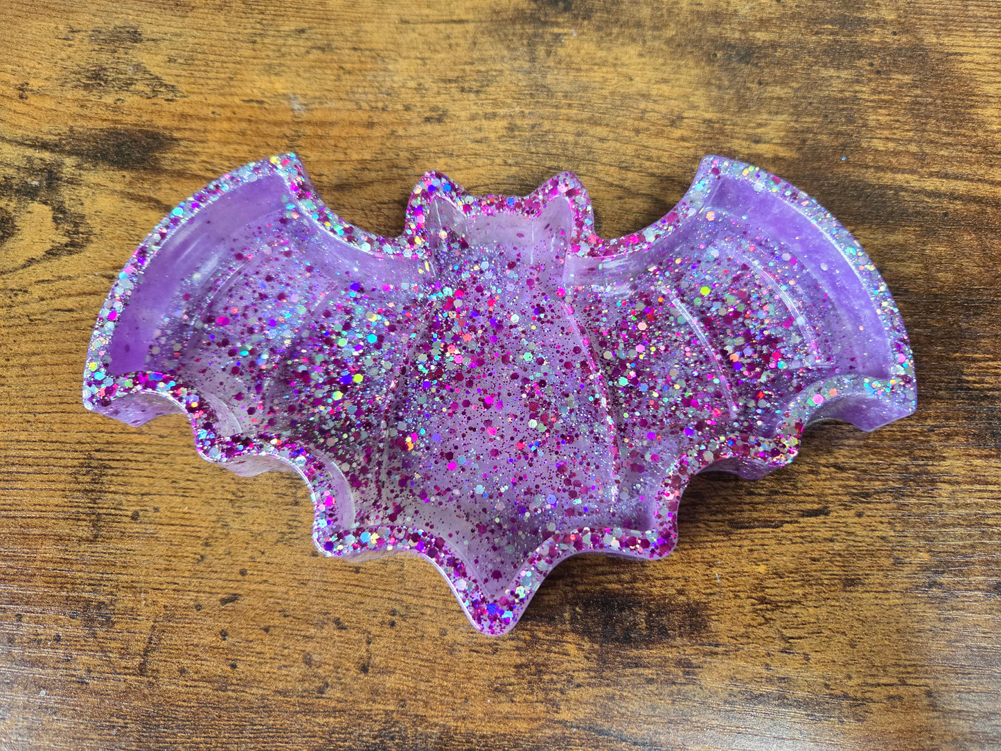 Cute Bat Trinket Tray โ Gothic Home Decor | Jewellery, Crystals, Keys & More