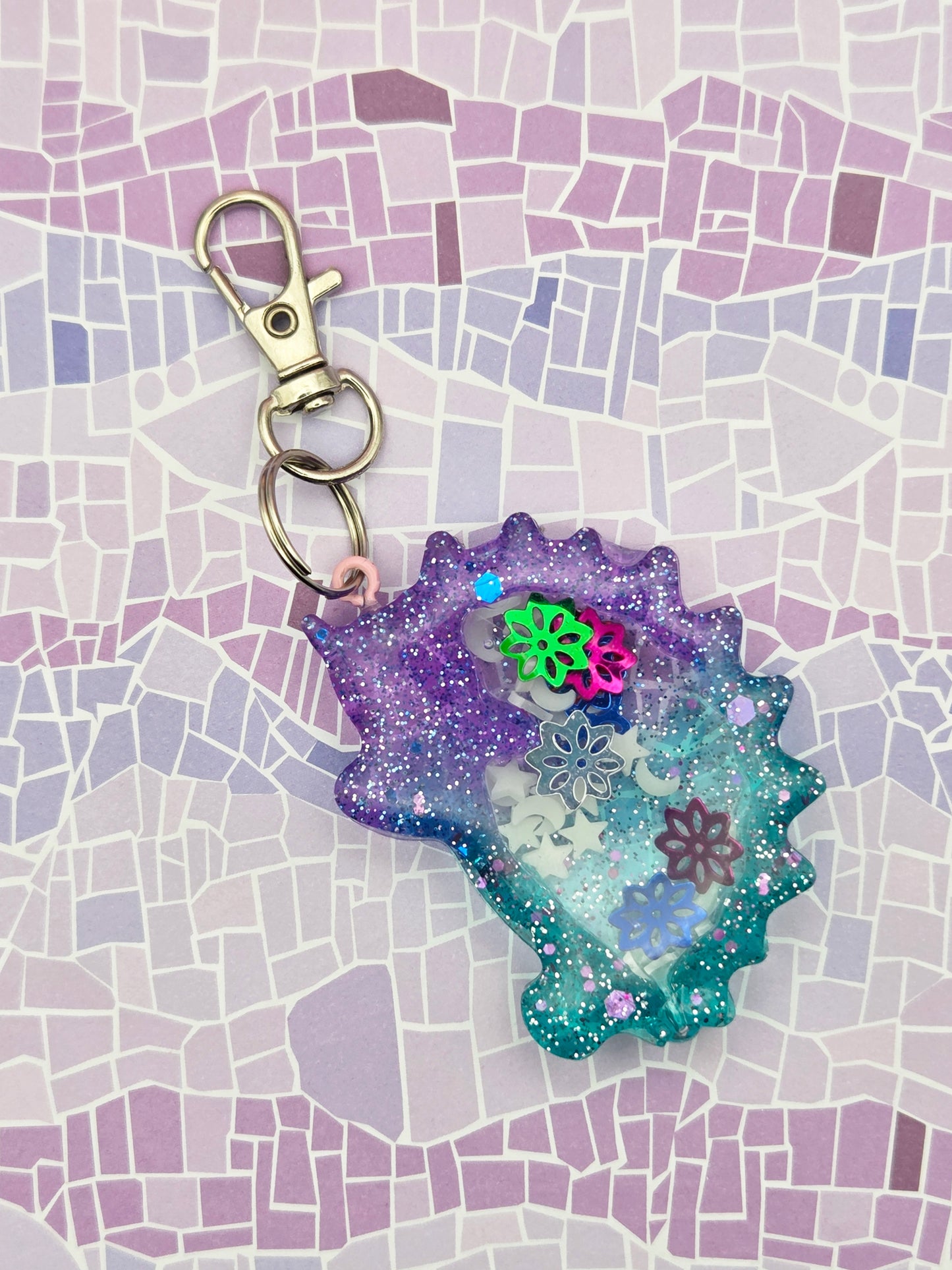 Hedgehog Shaker Keyring – Handmade Glittery Resin Charm for Sparkly Adventures