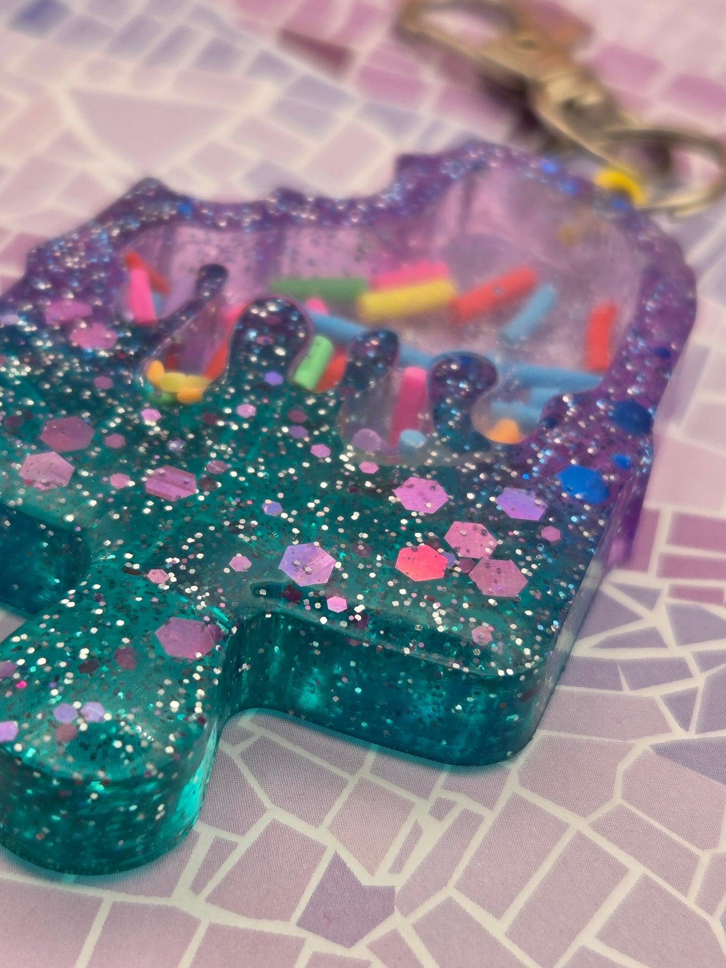 ✨ Ice Lolly Resin Shaker Keyring – Glitter, Sprinkles & Cute Vibes - no oil
