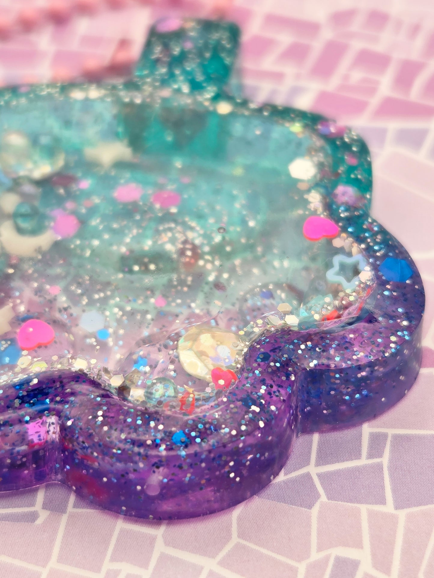 Handmade Glitter Paw Print Keychain – Shaker Style with Beads & Sequins Fun & Sparkly Gift