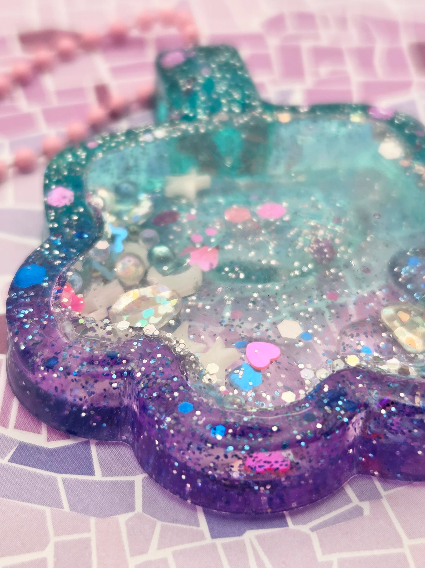 Handmade Glitter Paw Print Keychain – Shaker Style with Beads & Sequins Fun & Sparkly Gift