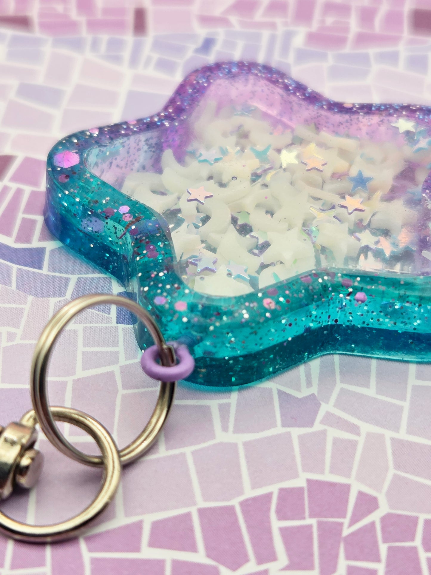 Celestial Star Shaker Keyring – Glitter-Filled Cosmic Charm