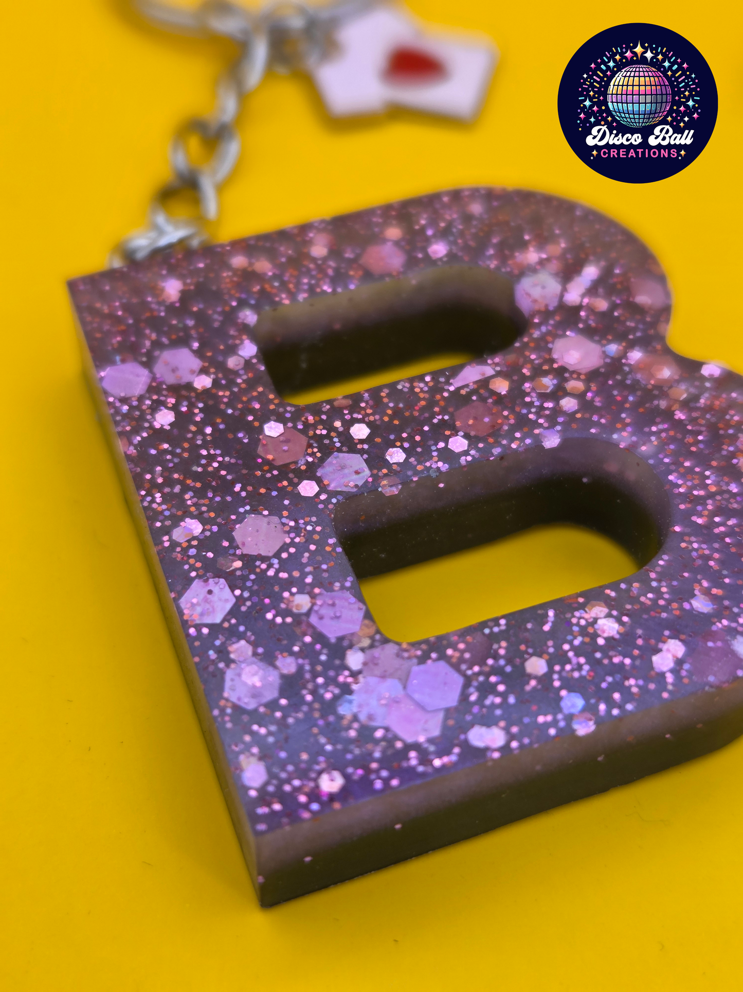 Glitter Resin Initial Keyring A–F | Personalised Letter Keychain with Charm | Handmade Gift