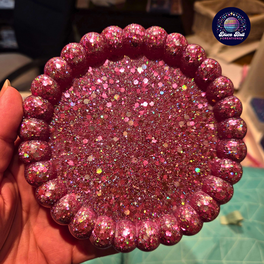 Sparkling Scalloped Resin Trinket Tray – Pink Glitter, custom colours