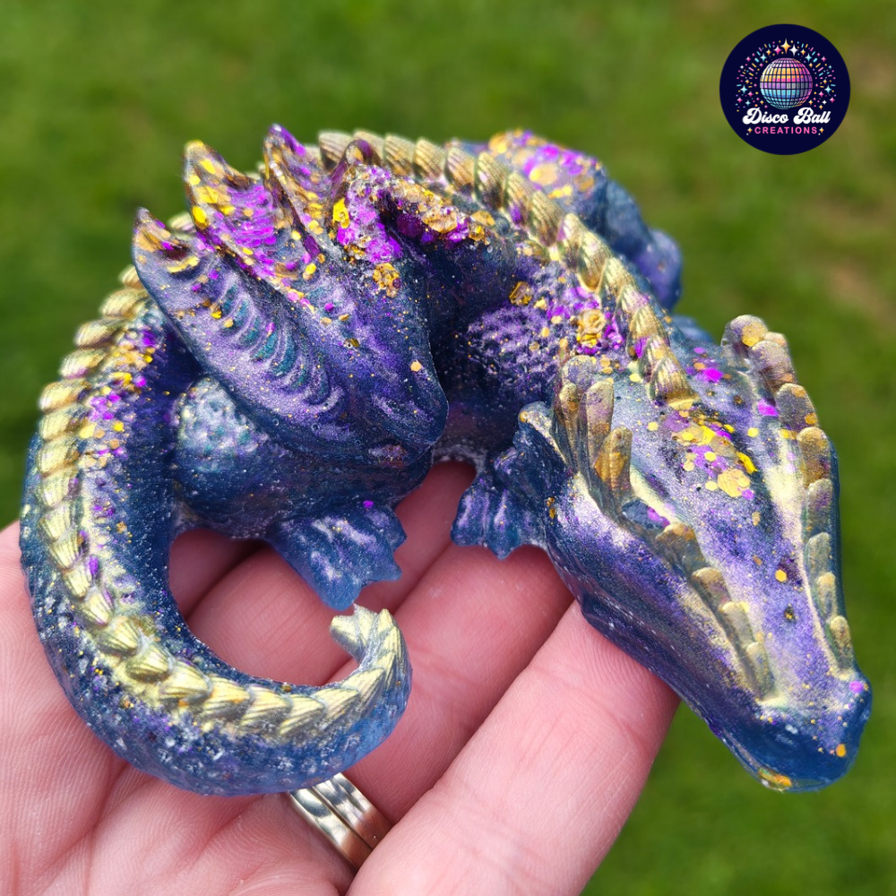 Handmade Resin Sleeping Dragon Figurine β Mythical Fantasy Desk Decor & Collectible Statue
