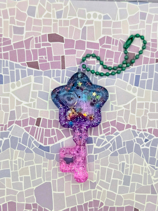 Cosmic Star Key Shaker – Celestial Charm for Sparkly Souls