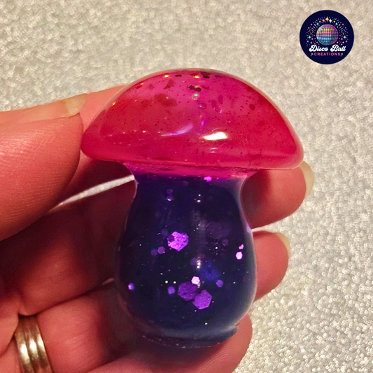 Miniature Resin Toadstool - Twinkling Treasure