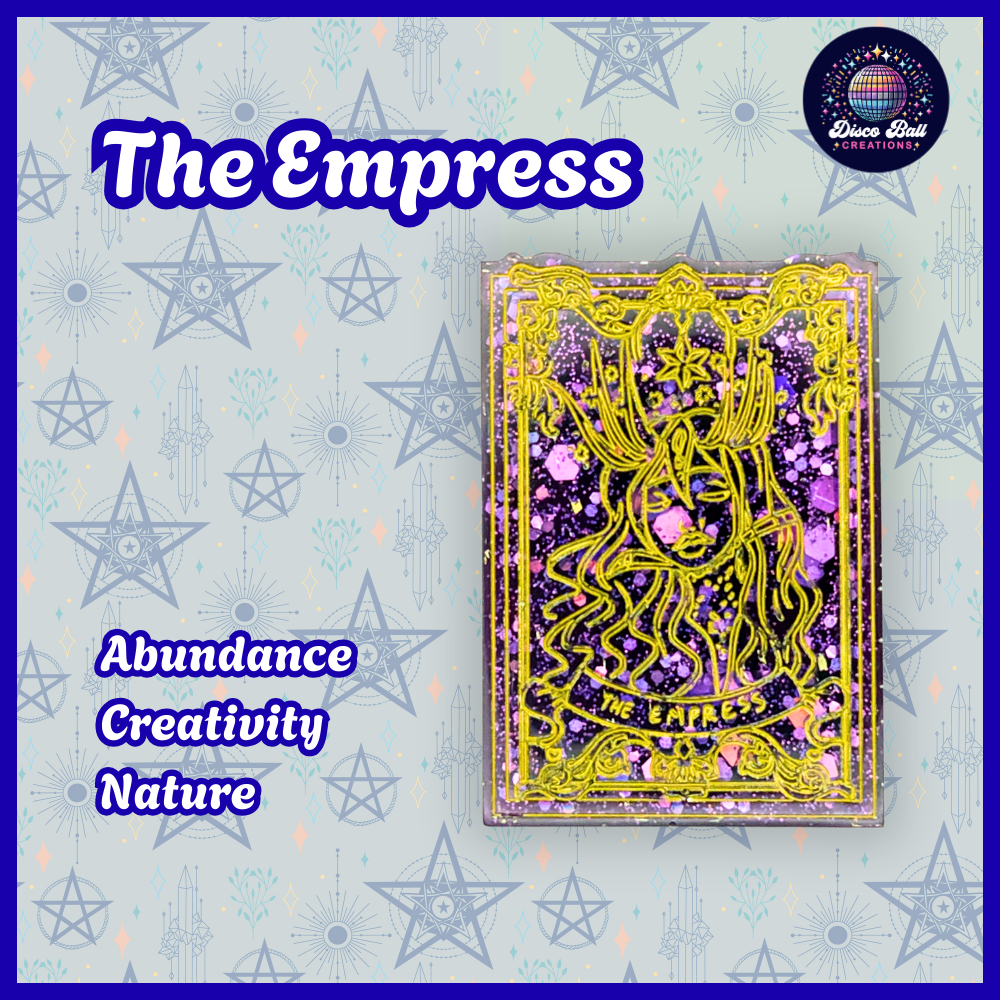 Handmade Resin Tarot Card Keyring - Celestial Charm - Witchy Gift, Spiritual Accessory, Purple & Gold Mystical Keychain
