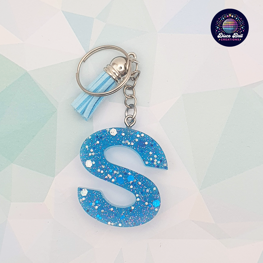Glitter Resin Initial Keyring A–F | Personalised Letter Keychain with Charm | Handmade Gift