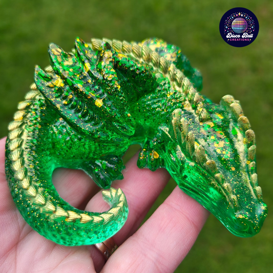 Handmade Resin Sleeping Dragon Figurine – Mythical Fantasy Desk Decor & Collectible Statue